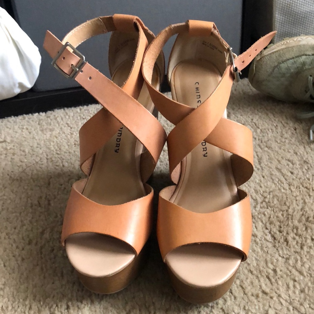 Chinese Laundry Brown and tan wedges